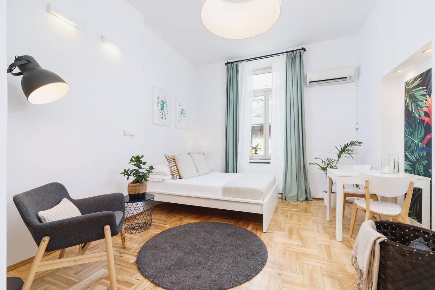 Private Parking - Old Town - Sw Krzyza 16 Street Apartment Krakow Bagian luar foto